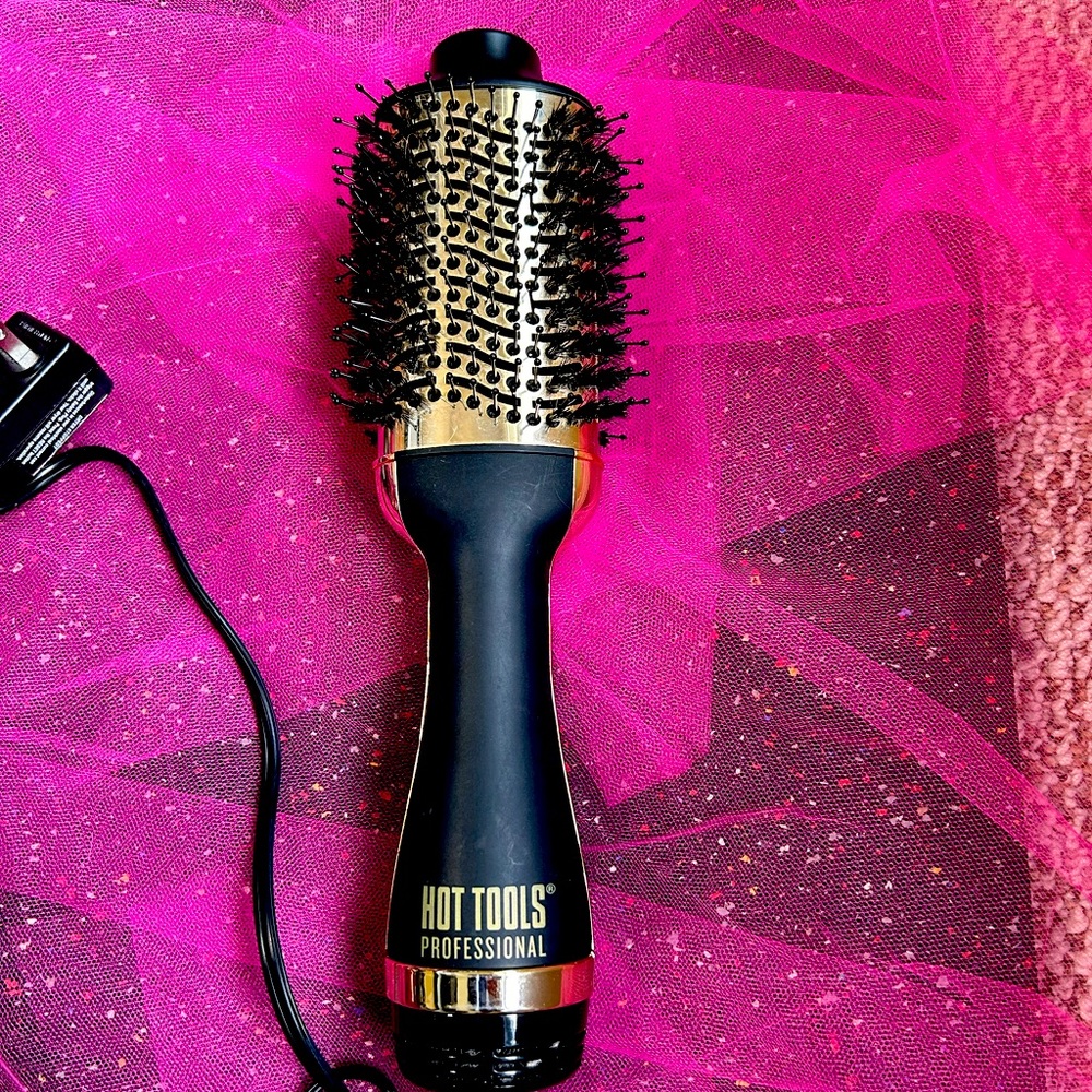 Hot Tools hair dryer brush